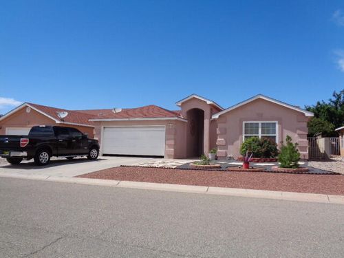 26 Rosa Ave Sw, Los Lunas, NM, 87031-8632 | Card Image