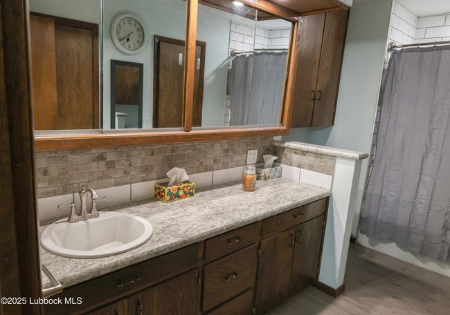 2512 Holliday St, House other with 3 bedrooms, 2 bathrooms and null parking in Plainview TX | Image 18
