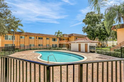 apt-204-2719 Nw 39th Ter, Lauderdale Lakes, FL, 33311-1065 | Card Image