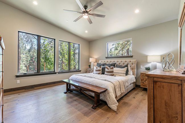 11711 Ghirard Rd, House other with 5 bedrooms, 3 bathrooms and null parking in Truckee CA | Image 13