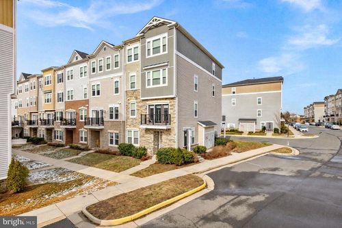 41977 Pickwick Mill Ter, ALDIE, VA, 20105-5420 | Card Image