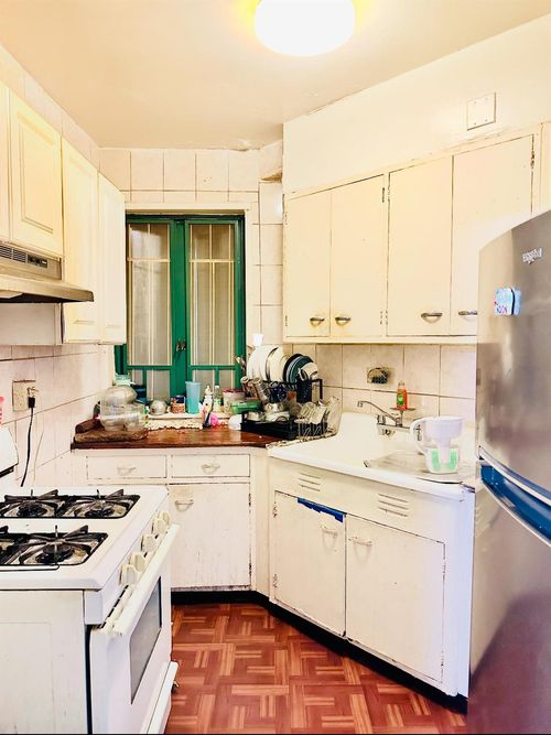 apt-2h-1946 E Tremont Ave, Bronx, NY, 10462-5618 | Card Image