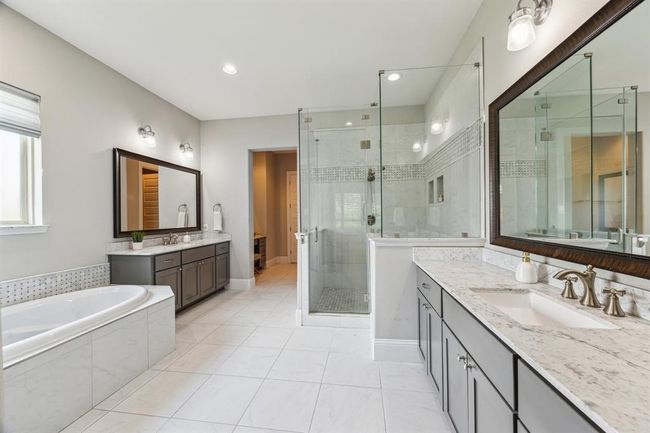 27016 Hidden Grove Landing Dr, House other with 5 bedrooms, 6 bathrooms and 3 parking in Spring TX | Image 17
