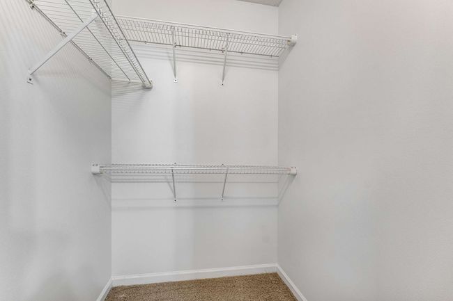 Primary closet | Image 18