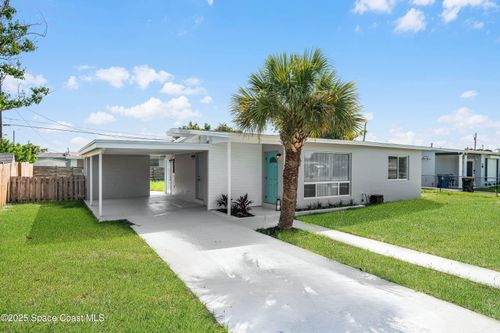 915 Bianca Dr Ne, Palm Bay, FL, 32905-5830 | Card Image