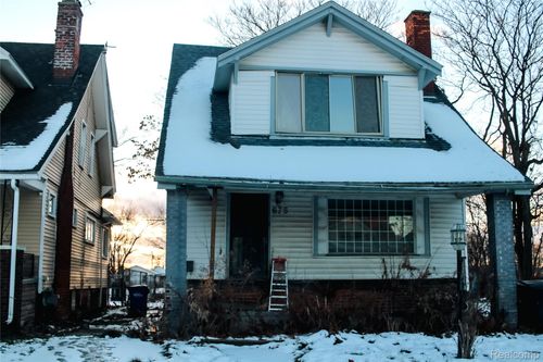675 Algonquin St, Detroit, MI, 48215-3265 | Card Image