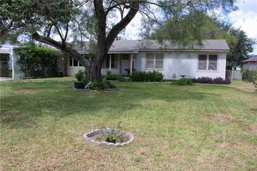316 E Hoffman Ave, Kingsville, TX, 78363-6230 | Card Image