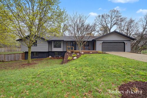 7437 30th St, Ada, MI, 49301-9239 | Card Image