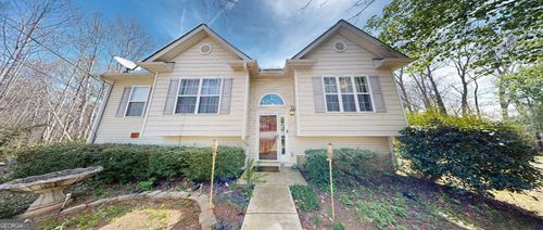 15 Huntington Dr, Grantville, GA, 30220-2049 | Card Image