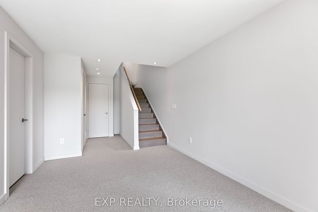 244 Shuttleworth Dr, House attached with 3 bedrooms, 3 bathrooms and 1 parking in Gloucester ON | Image 41