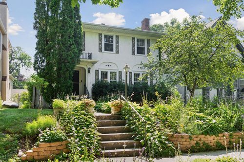 433 Thomas Ave S, Minneapolis, MN, 55405-1916 | Card Image