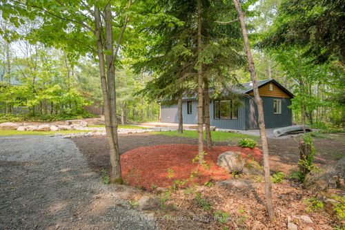 65 Victoria St, Magnetawan, ON, P0A1C0 | Card Image