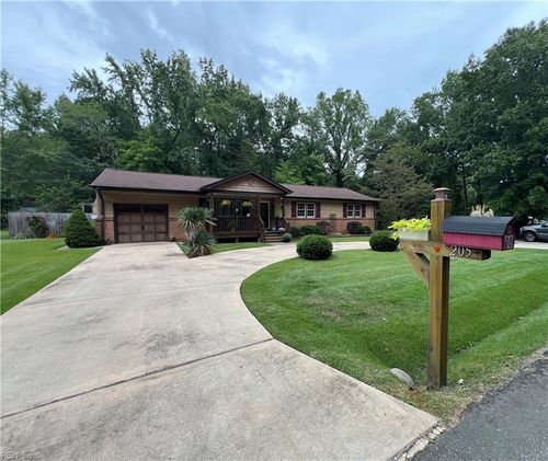 205 Boundary Rd, Yorktown, VA, 23690-4232 | Card Image