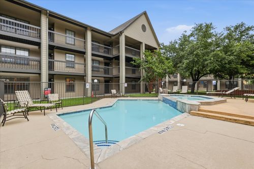 115-218 N Texas Blvd, Denton, TX, 76201-5669 | Card Image