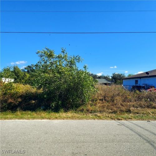 743 Homer Ave S, Lehigh Acres, FL, 33973-2094 | Card Image