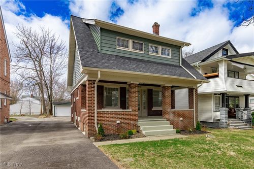3690 Chelton Rd, Shaker Heights, OH, 44120-5064 | Card Image