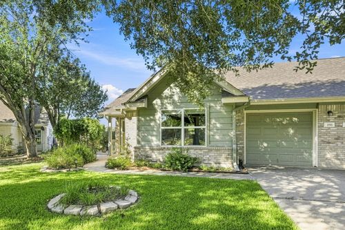 196 Prairie Springs Loop, Georgetown, TX, 78626-4783 | Card Image