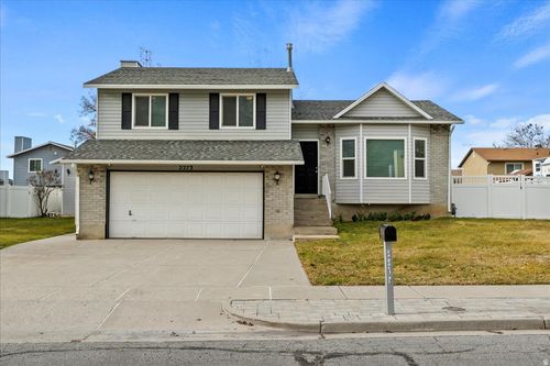 2273 N 1975 E, Layton, UT, 84040-6735 | Card Image