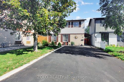 30 Greenbush Crt, Brampton, ON, L6S2K2 | Card Image
