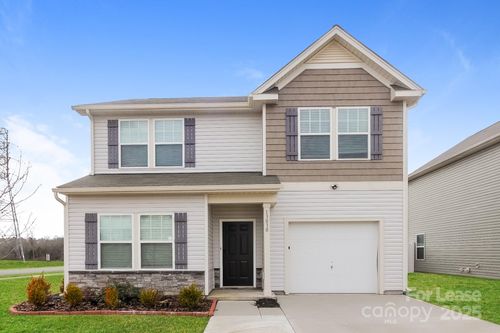 13030 Hill Pine Rd, Midland, NC, 28107-7833 | Card Image