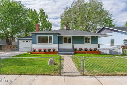 438 Glenmanor Dr, Reno, NV, 89509-3731 | Card Image