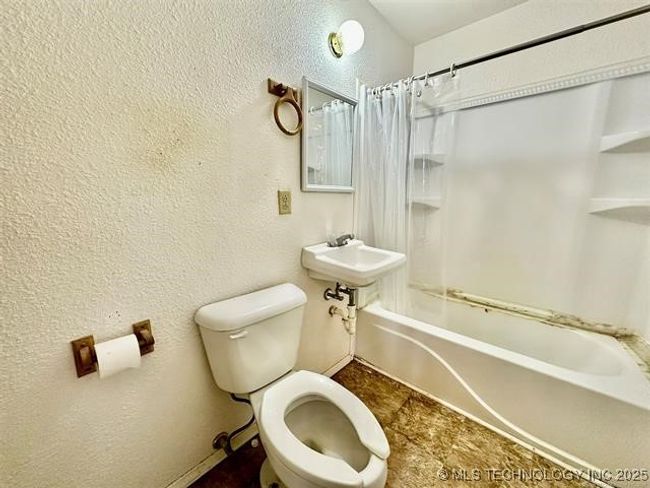 1305 7 Th Ave Nw, House other with 3 bedrooms, 2 bathrooms and null parking in Ardmore OK | Image 10