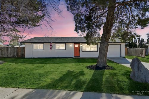 563 Trini St, Kuna, ID, 83634-1907 | Card Image