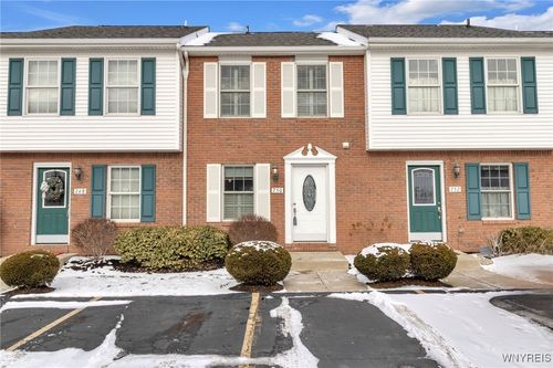 750 Tuscarora St, Lewiston, NY, 14092-1654 | Card Image