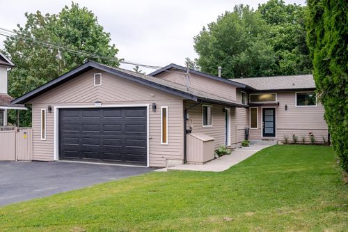 33897 Walnut Ave, Abbotsford, BC, V2S2S2 | Card Image