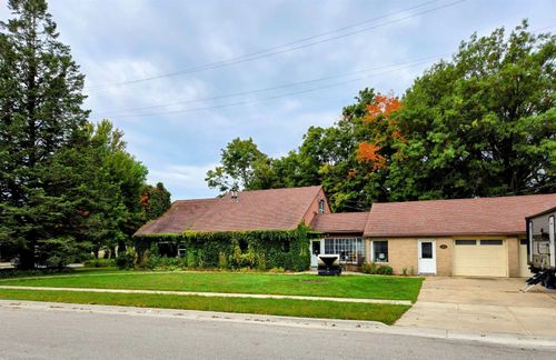 149 2nd St, Dike, IA, 50624-7711 | Card Image