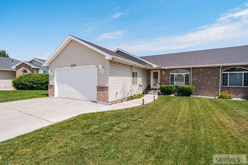 1123 Jackson Dr, Ammon, ID, 83406-4567 | Card Image