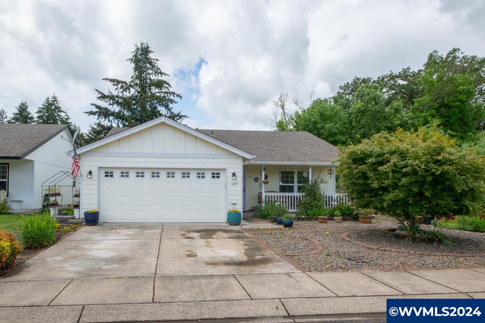 40th Ave, Sweet Home, OR 97386