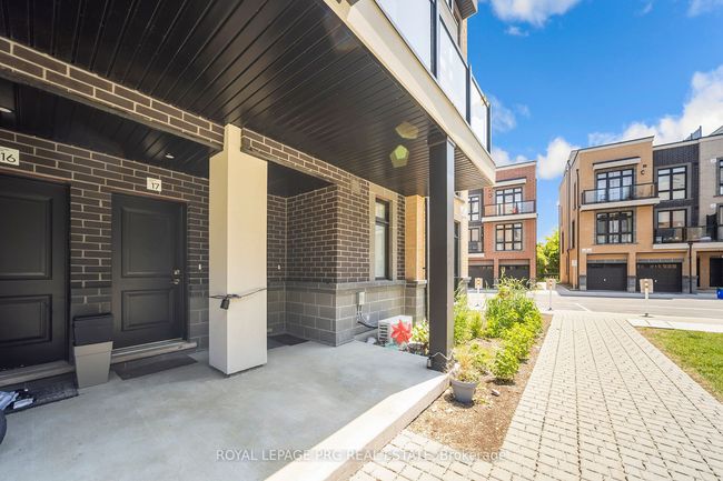 17 - 8 Sayers Lane, Condo with 3 bedrooms, 3 bathrooms and 1 parking in Richmond Hill ON | Image 7