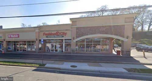 206 W Glebe Rd, Alexandria, VA, 22305-2301 | Card Image