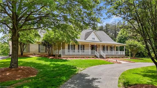 7925 Baux Mountain Rd, Germanton, NC, 27019-9404 | Card Image