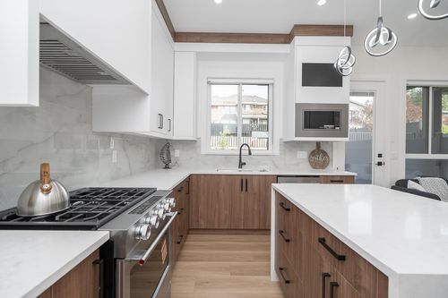 102-1149 Dansey Ave, Coquitlam, BC, V3K3H5 | Card Image