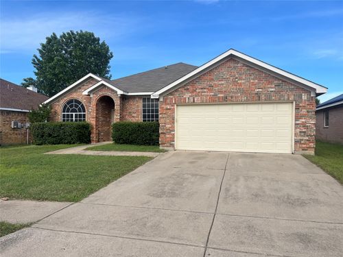 7022 Snowy Owl St, Arlington, TX, 76002-3378 | Card Image