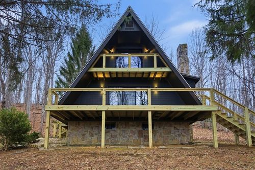 196 Blackberry Dr, Wytheville, VA, 24382-6023 | Card Image