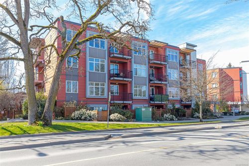 201-4030 Borden St, Saanich, BC, V8X2E9 | Card Image