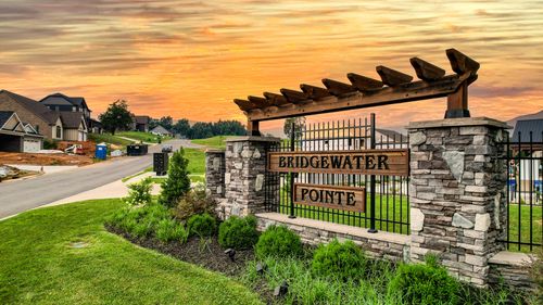 64 Shoreline Vis, Morristown, TN, 37814 | Card Image