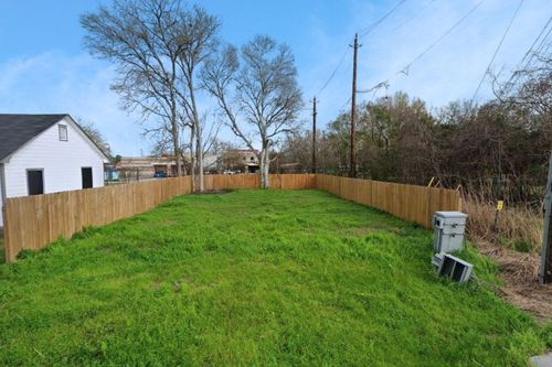 8409 Carver Rd, Houston, TX, 77088-5709 | Card Image