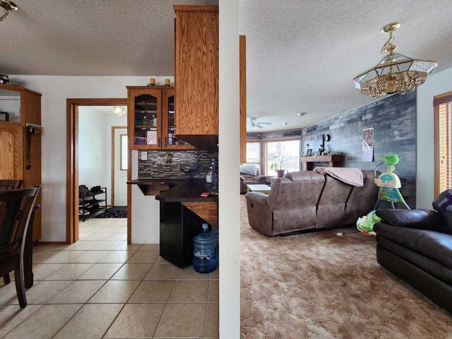 415 8 Street N, House other with 4 bedrooms, 3 bathrooms and 4 parking in Picture Butte AB | Image 6