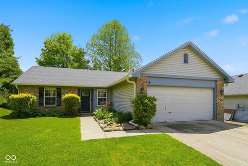 906 Moonlight Ct, Mooresville, IN, 46158-7510 | Card Image