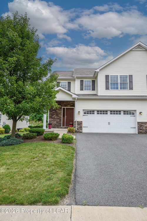 11 Somerset Dr, Hanover Township, PA, 18706-7000 | Card Image