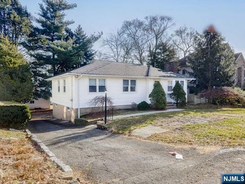 59 Herring St, Harrington Park, NJ, 07640-1535 | Card Image