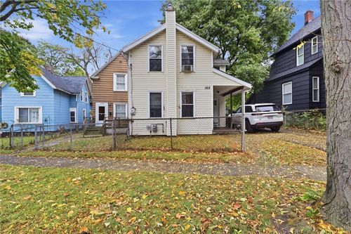 102 Cottage St, Rochester, NY, 14608-2915 | Card Image