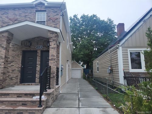 3139 Edson Ave, Bronx, NY, 10469-3126 | Card Image