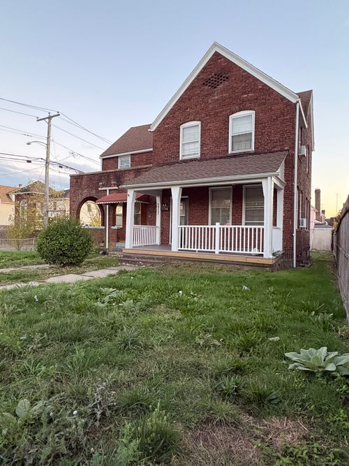 1922 Boston Ave, Bridgeport, CT, 06610-2622 | Card Image