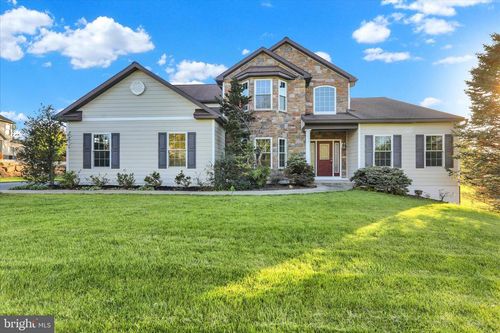 46 Augusta Ln, FLEETWOOD, PA, 19522-8995 | Card Image