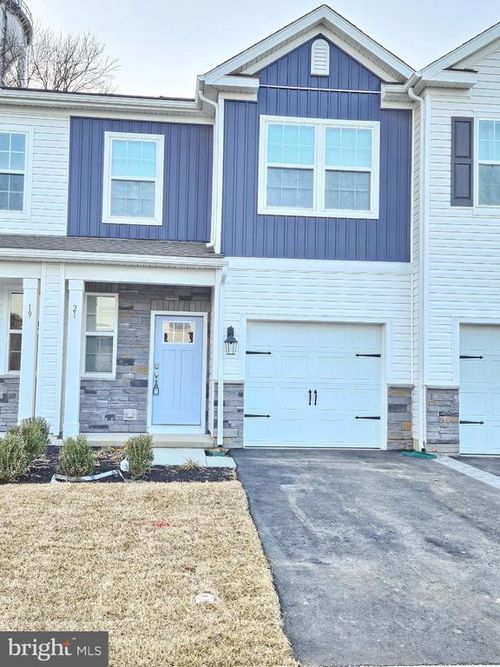 21 Alexander Way, WESTAMPTON, NJ, 08060-5422 | Card Image